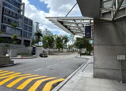 UE Square (D9), Office #497458971